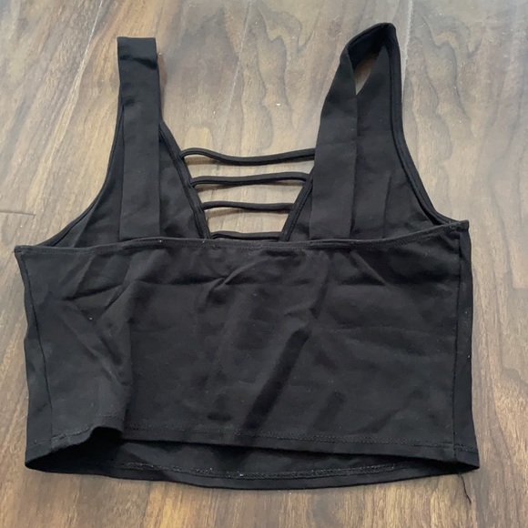 Black Forever 21 Cropped Tank Top V Neck - Picture 2 of 7